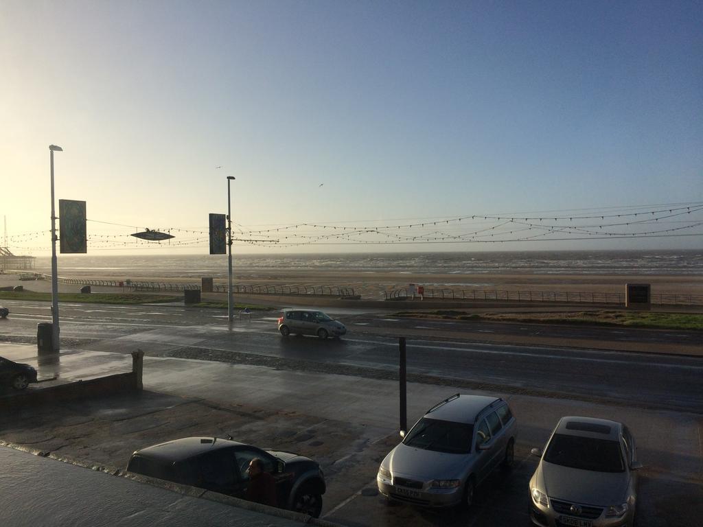Sunny Days Hotel Blackpool Eksteriør billede