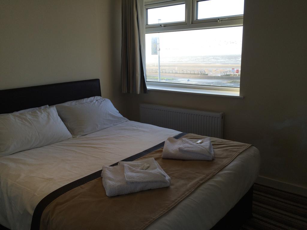 Sunny Days Hotel Blackpool Eksteriør billede
